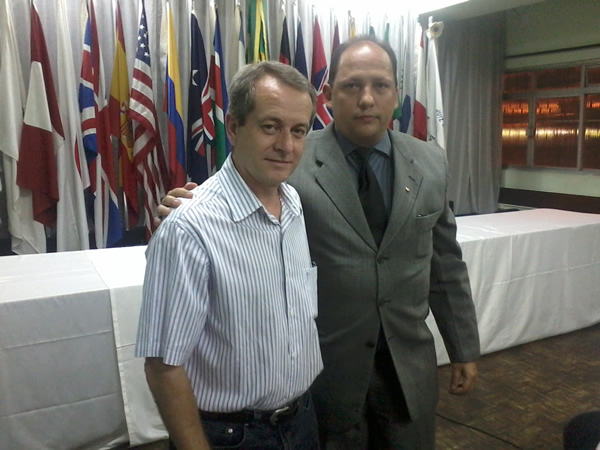 Ricardo Guerrero (Diretor da CT&G) e Sidney Marcel Lara Ferreira (presidente do Rotary Club Juiz de Fora);